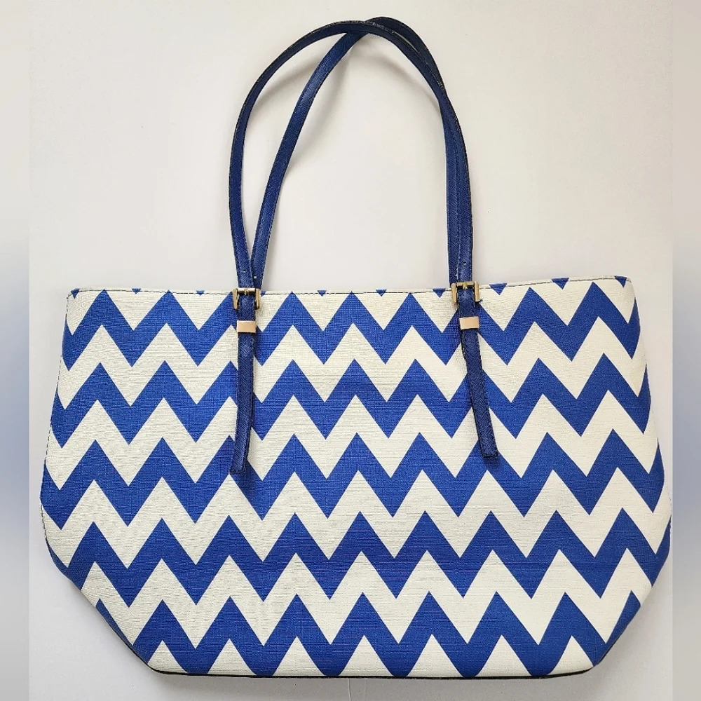 Blue White Chevron Print Shoulder Bag Beach Tote Woven Metal Hardware